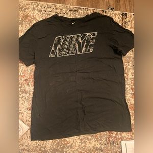 Men’s Nike shirt